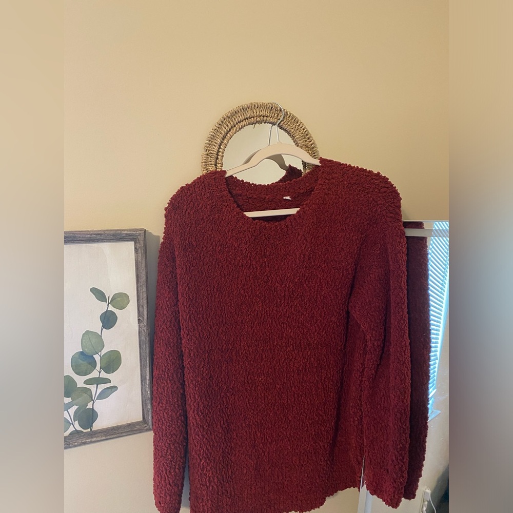 Maroon sweater size medium